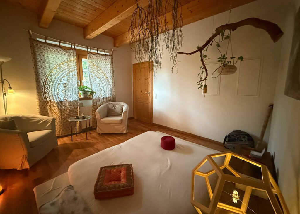 behandlungszimmer der spiralfrau